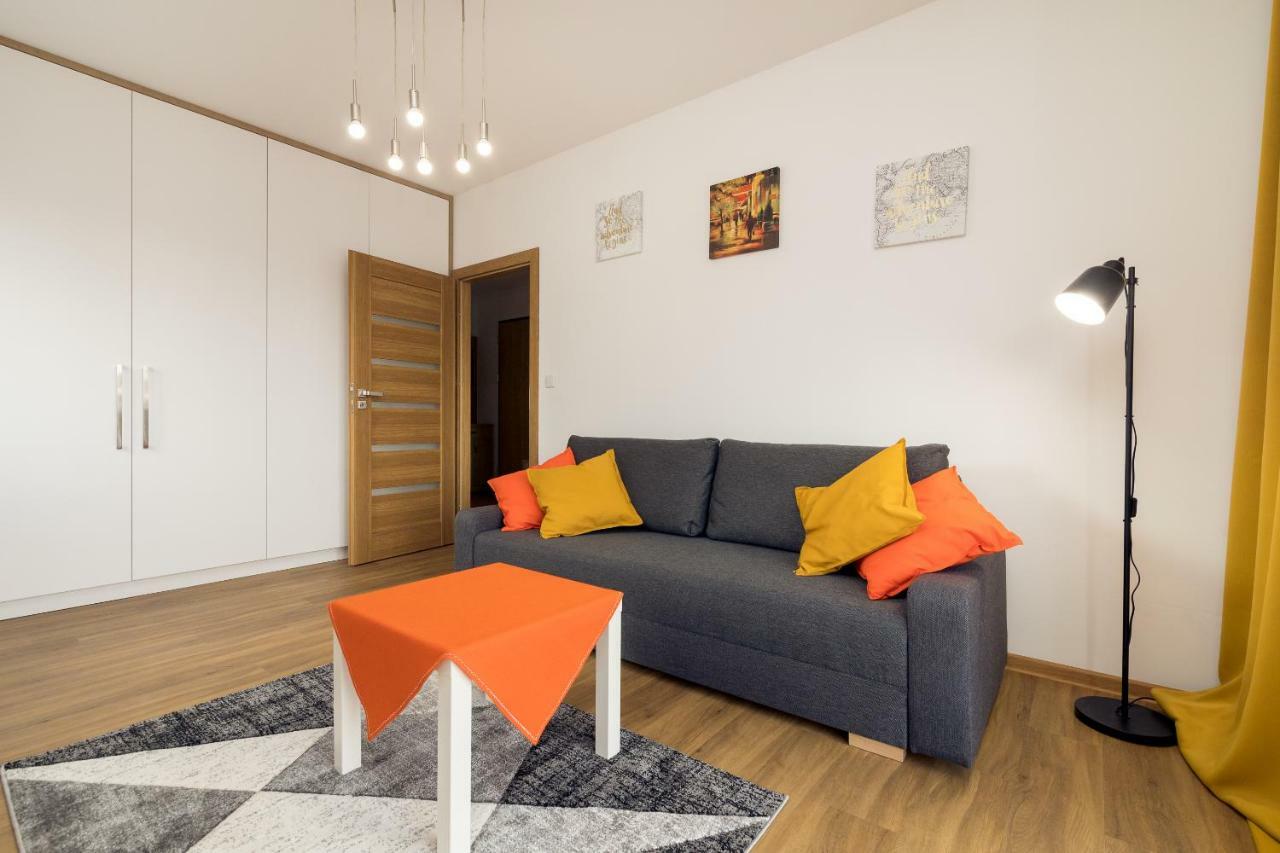 Wola Business Apartments ワルシャワ エクステリア 写真